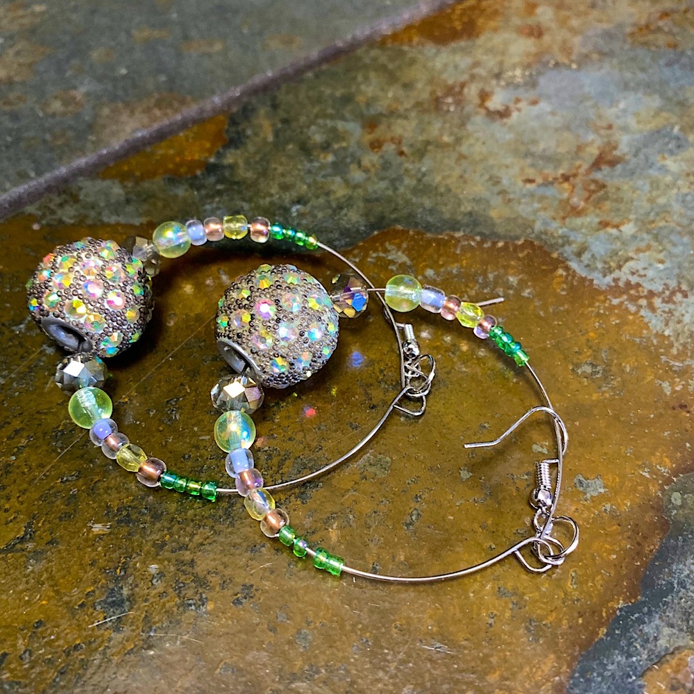 Beautiful beaded hoops✨